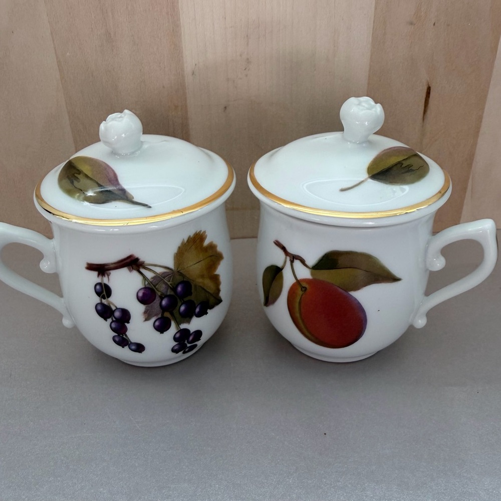 2 Evasham Royal Worcester Elegant Fruit Design Porcelain Pot de Cream with Lids